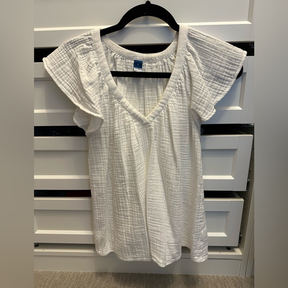 Old Navy Tops - Old Navy women’s white top